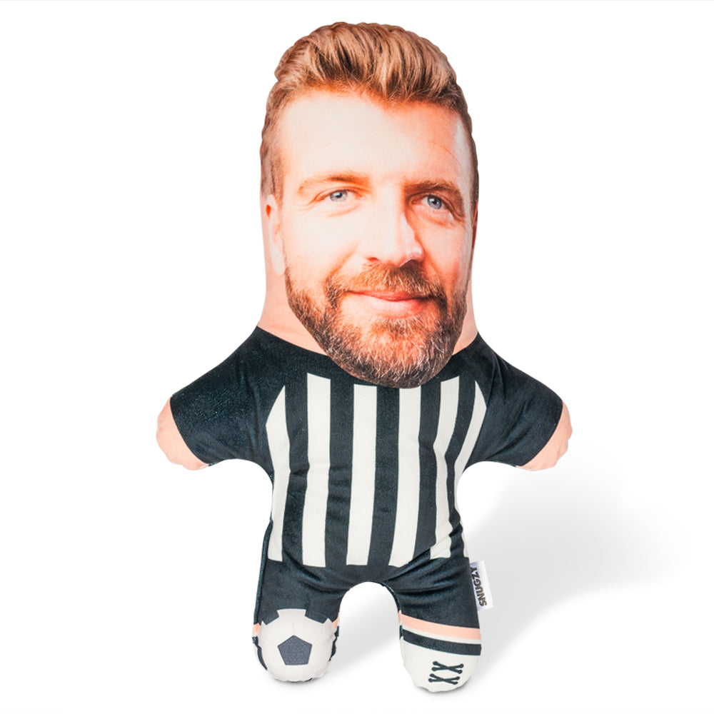 The Magpies Face Pillow